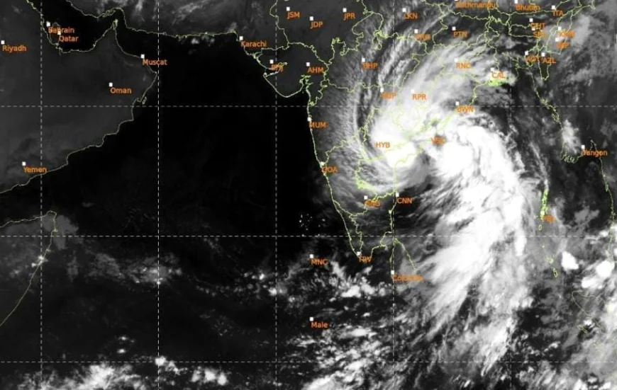 झारखंड में चक्रवात ‘अर्नब’ का असर, रांची समेत कई जिलों में बारिश; मौसम विभाग का अलर्ट
