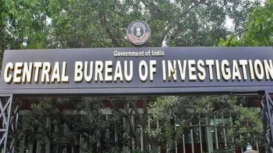 15 लाख रुपये की रिश्वत लेते इनकम टैक्स इंस्पेक्टर गिरफ्तार, CBI की कार्रवाई से मचा हड़कंप