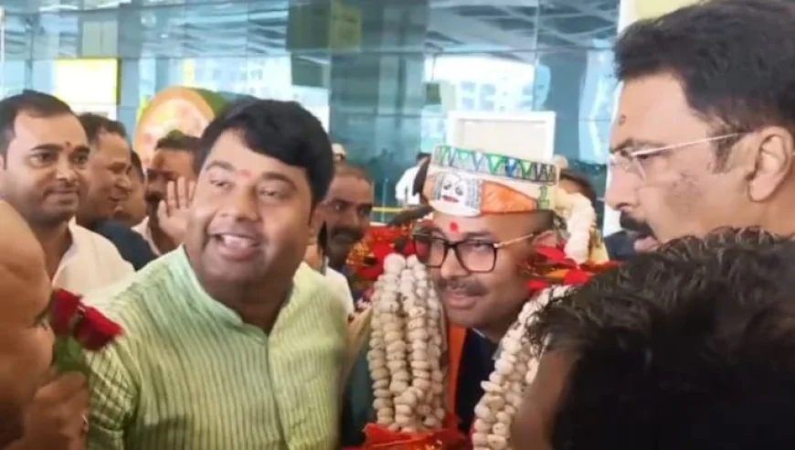 बिहार में चुनावी हार के बाद भाजपा में हलचल तेज, प्रभारी हरीश द्विवेदी आज पटना में करेंगे समीक्षा; CM सम्राट चौधरी के साथ भी बैठक