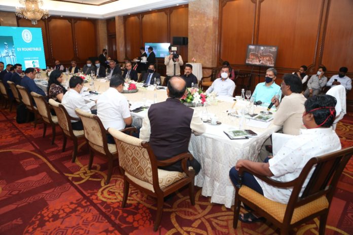 Dalmia Cement will invest Rs 500 crore in the state, Hemant Soren's round table meeting with big corporate houses was held